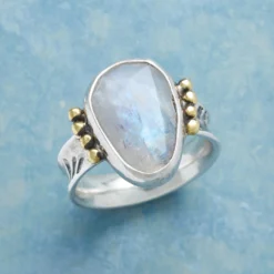 Marks Of Distinction Ring -Radiant Jewels a9fd9557 eec3 43db 817a bdec44272d1a